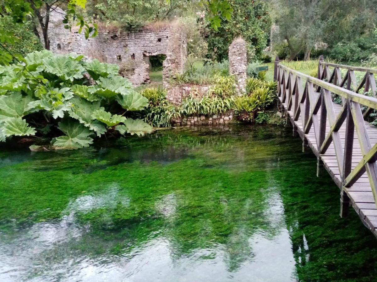 Bed and Breakfast La Bella Ninfa Sermoneta Exterior foto