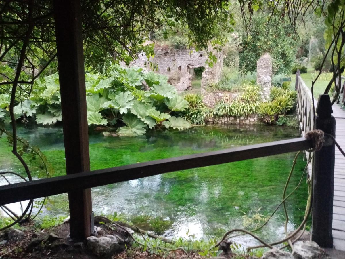 Bed and Breakfast La Bella Ninfa Sermoneta Exterior foto